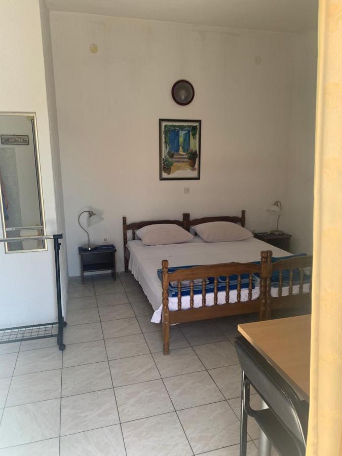 Apartmani Dzapo Srima Exteriör bild
