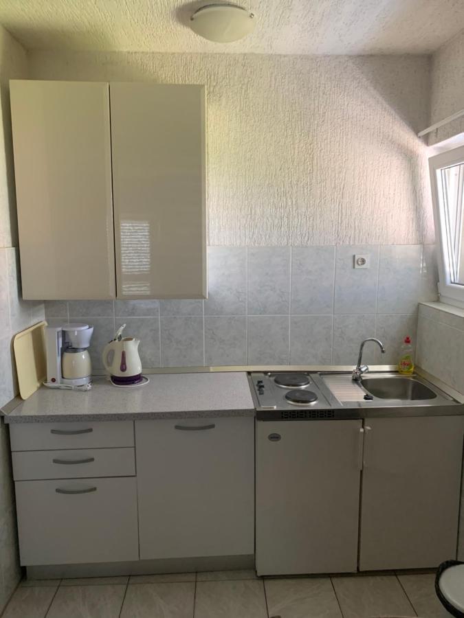 Apartmani Dzapo Srima Exteriör bild
