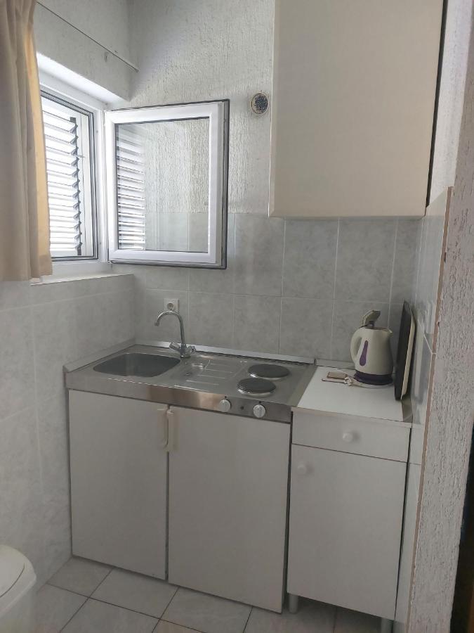 Apartmani Dzapo Srima Exteriör bild